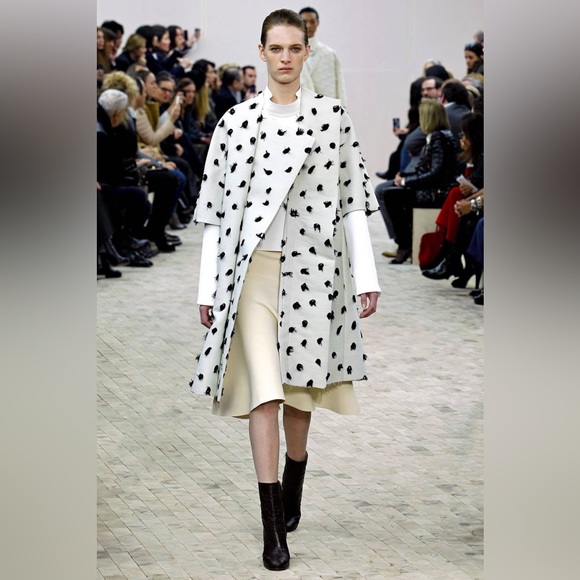 Celine leather and fabric cabas tote with fuzzy tufts - Picture 11 of 11